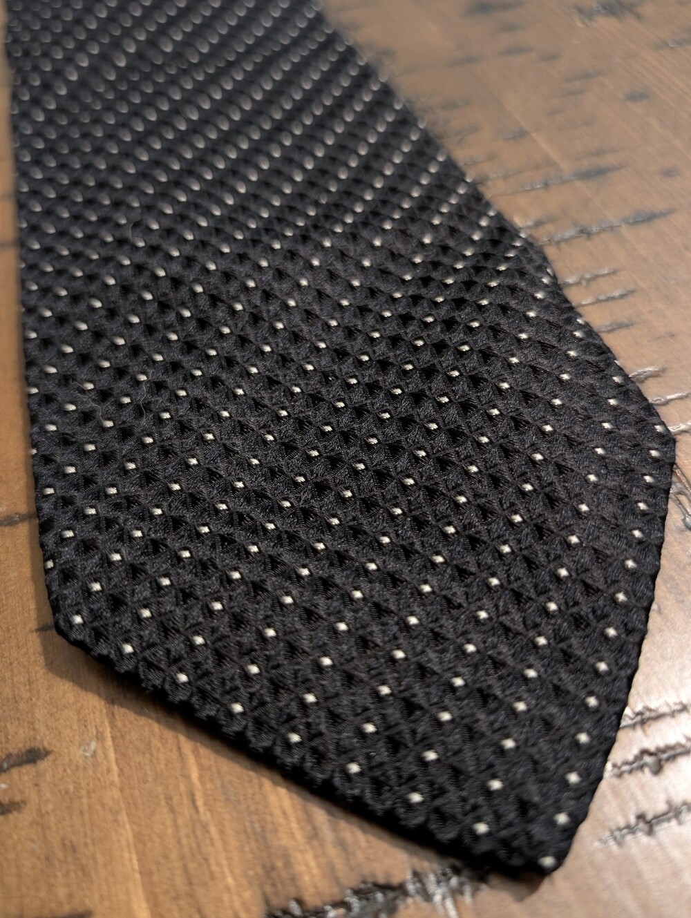Brioni 100% Silk textured Tie